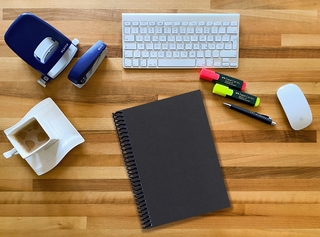 A 4 Notizbuch Luxury 80 Seiten SCHWARZ ONYX GLITTER-OPTIK, kariert 10x10mm