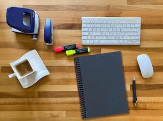 A 4 Notizbuch Luxury 80 Seiten BLAU NEW LAPISLAZULI GLITTER-OPTIK, punktiert 20x20mm