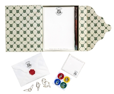 Harry Potter: Hogwarts Acceptance Letter Stationery Set -  Insight Editions