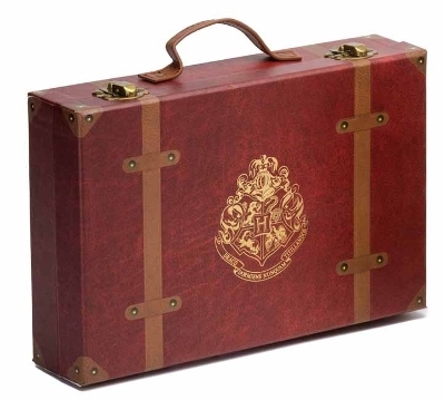 Harry Potter: Platform 9-3/4 Travel Set -  Insight Editions