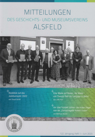 Rückblick auf das Jubiläumsjahr 2022 / Eine Weste auf Reisen / Die ersten Ziegel aus der 