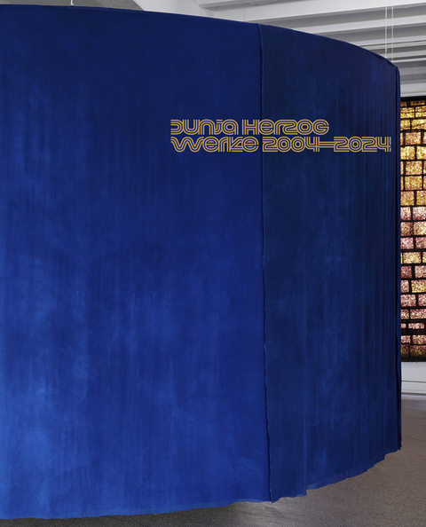 Dunja Herzog &ndash; Between Rivers and Banks - 