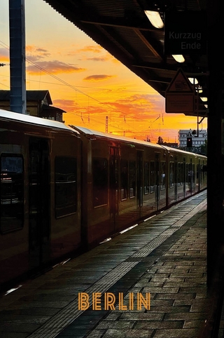 Berlin Journal in Schwarz und Weiß mit Fingerlabyrinthe