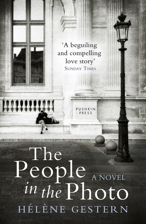 The People in the Photo - H&eacute;l&egrave;ne Gestern