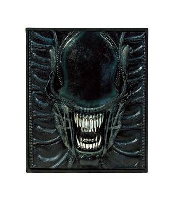 Alien: The Weyland-Yutani Report - Stephani Danelle Perry