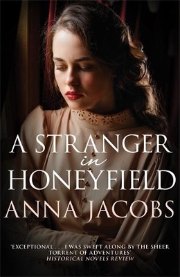 A Stranger in Honeyfield - Anna Jacobs