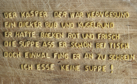 Brotzeitbrettchen "Buchstabensuppe"