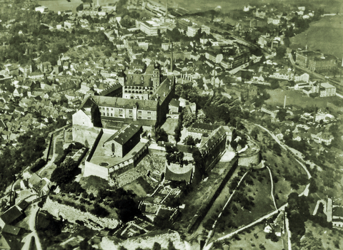 Ein Beh&auml;lter des Elends - Hubert Kolling