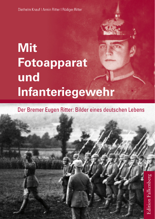 Mit Fotoapparat und Infanteriegewehr