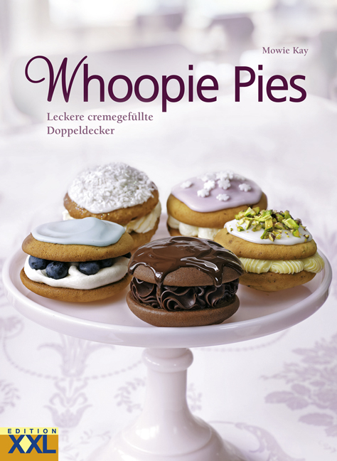 Whoopie Pies - Mowie Kay