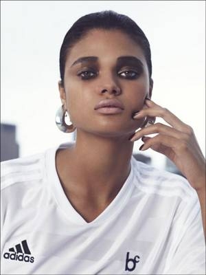 Bernadette Corporation. 2000 Wasted Years