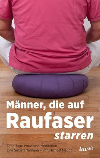 Männer, die auf Raufaser starren