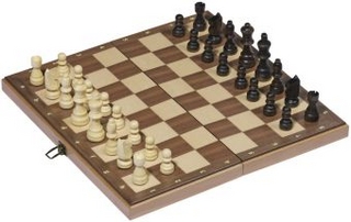 Schachspiel in Holzklappkassette
