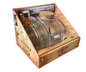 Tous les tonneaux mènent au rhum : 20 recettes secrètes de rhums arrangés pour brigands assoiffés