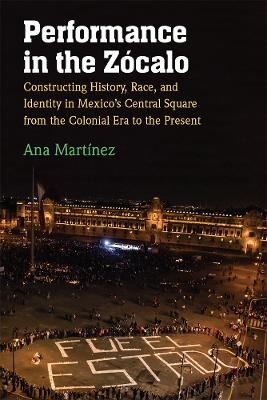 Performance in the Z&oacute;calo - Ana Mart&iacute;nez