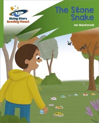 Reading Planet: Rocket Phonics &ndash; Target Practice &ndash; The Stone Snake &ndash; Green - Ian MacDonald